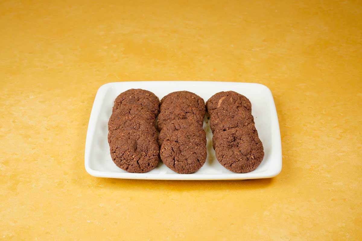 KAKAOLU ÇATLAK KUKİ KURABİYE